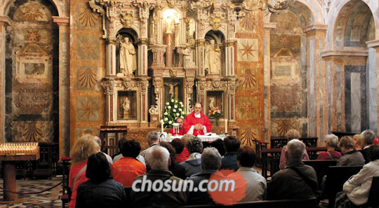 
	���ʱ��� ������ ��Ƽ�ư� �� �������ڶ� ���翡�� �̻縦 �帮�� ���ڵ�.
